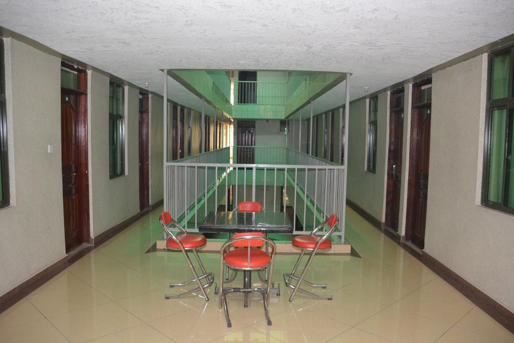 Starehe Link Hotel ไนโรบี ภายนอก รูปภาพ